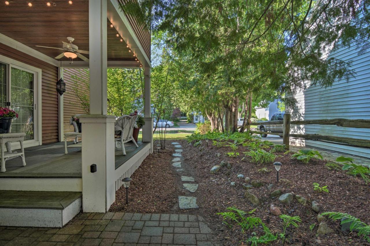 Downtown Charlevoix Duplex Half Mi To Lake Michigan Exterior photo