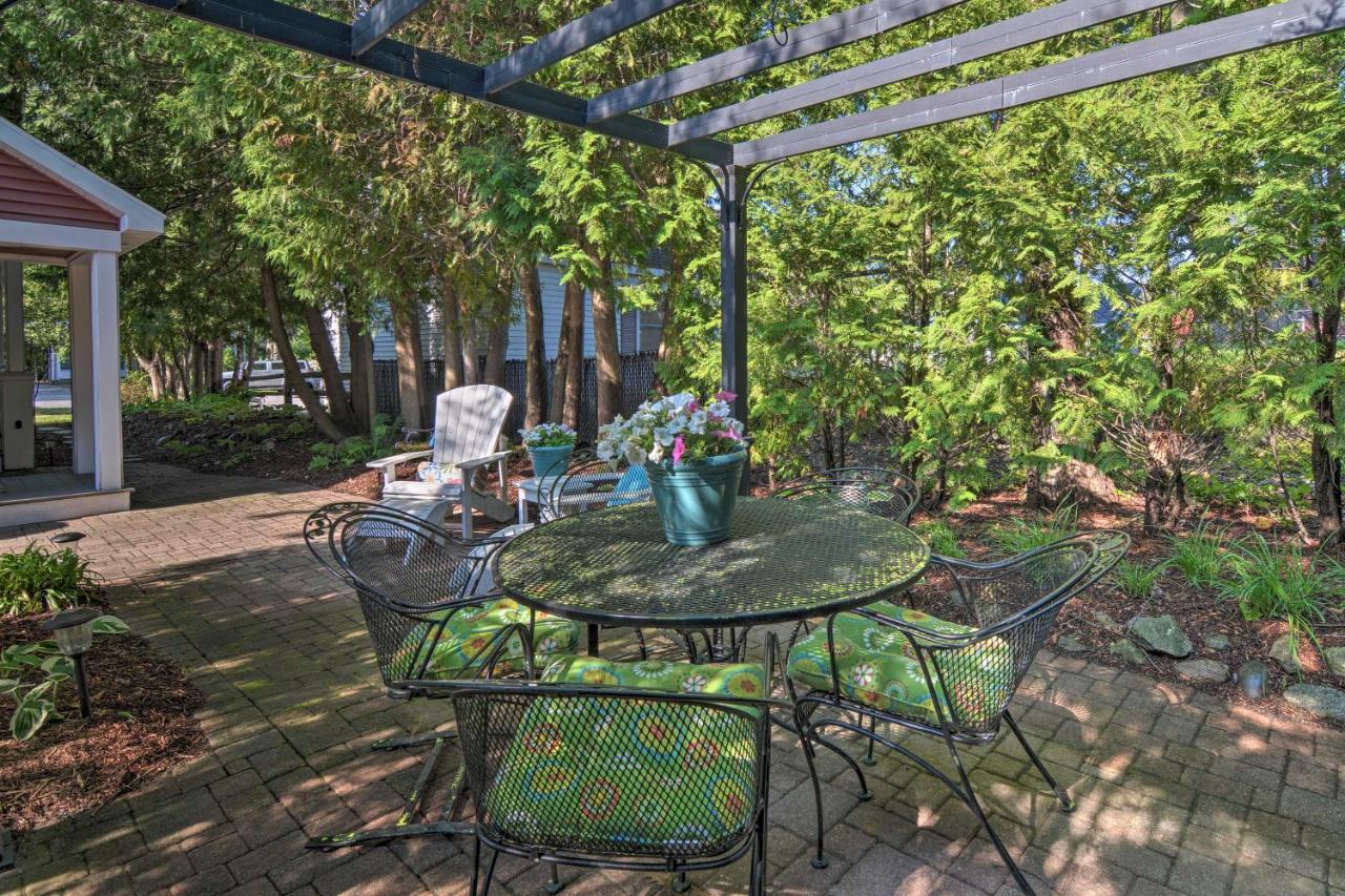 Downtown Charlevoix Duplex Half Mi To Lake Michigan Exterior photo