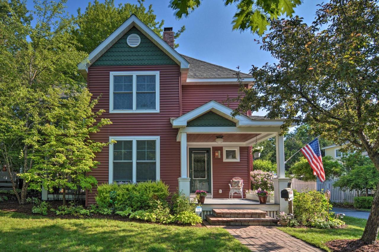 Downtown Charlevoix Duplex Half Mi To Lake Michigan Exterior photo